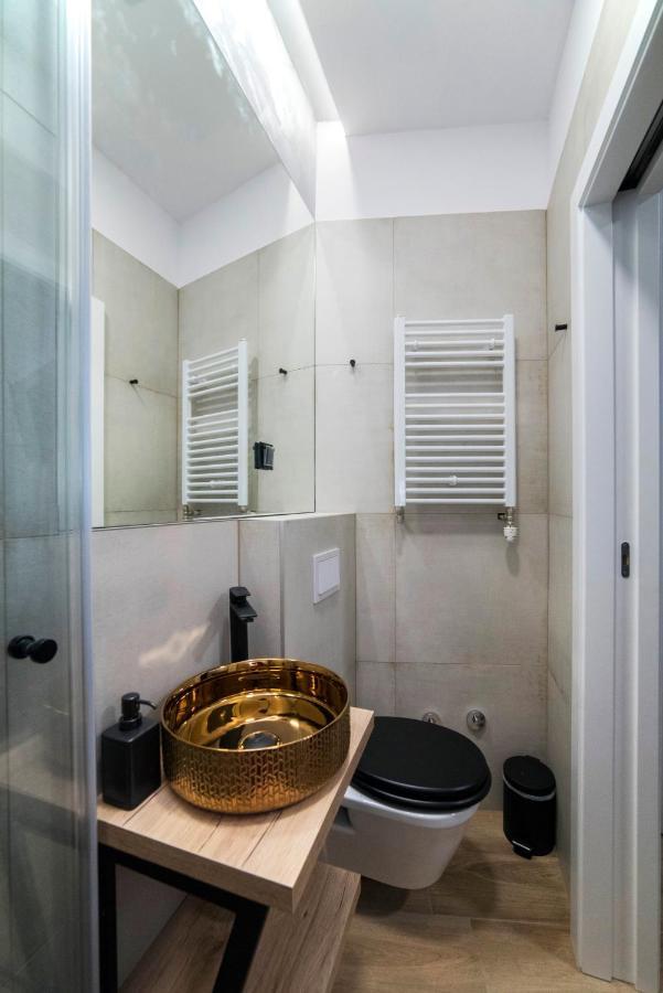 זאגרב Liberty Rooms, 3Rd Floor, No Elevator מראה חיצוני תמונה